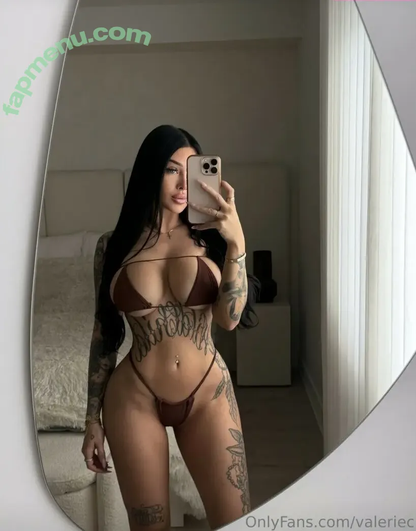 Valerie Cossette nude photo #0019 (valerie.c_ / valeriec / valeriecossett)