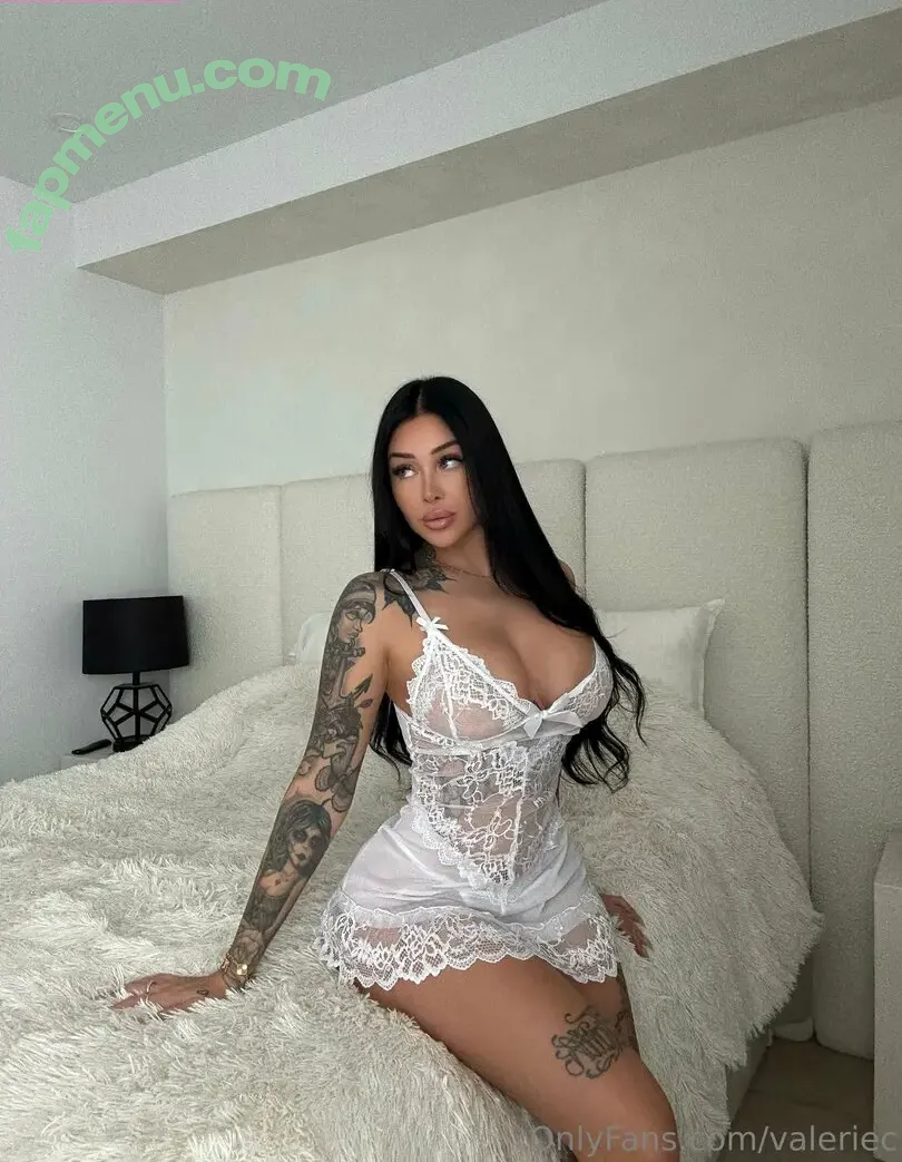 Valerie Cossette nude photo #0051 (valerie.c_ / valeriec / valeriecossett)