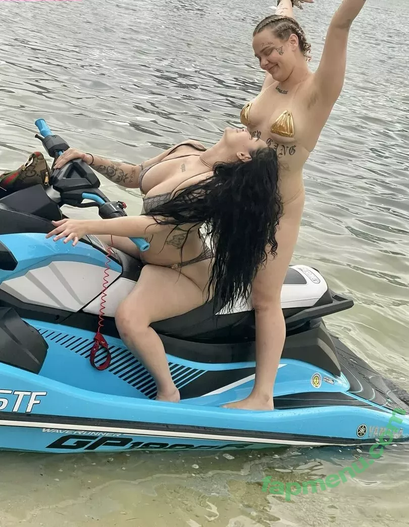 valeriedied nude photo #0064 (hisl0nelystar / valeriedeath)