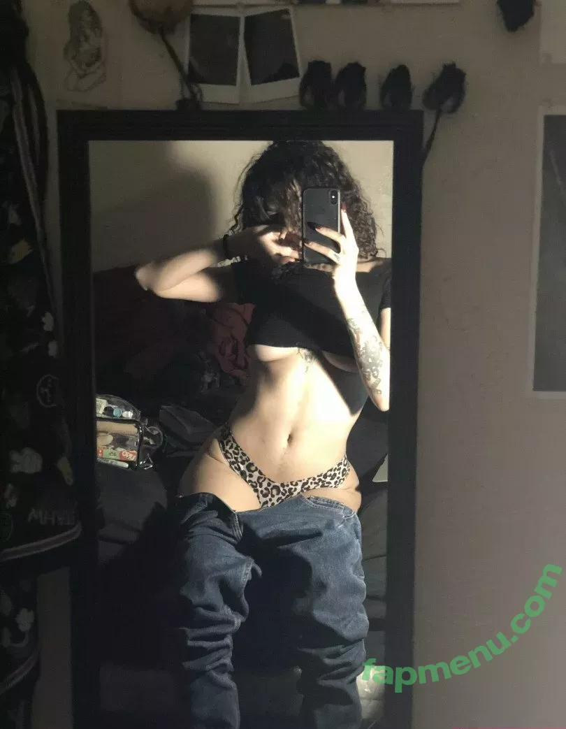 valeriedied nude photo #0082 (hisl0nelystar / valeriedeath)