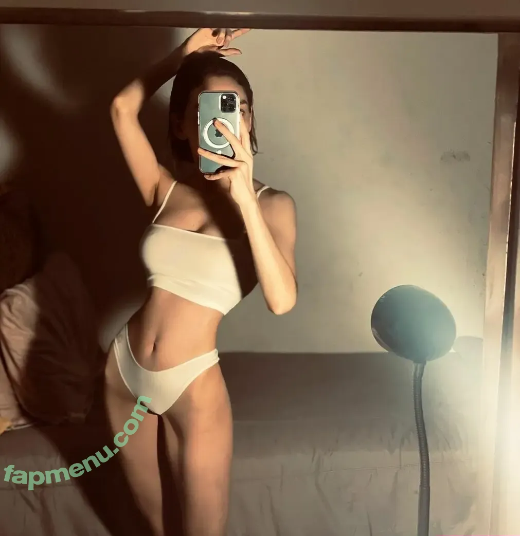 Valerya Salinas nude photo #0093 (Valessj / valackermannn / valesalinassj)