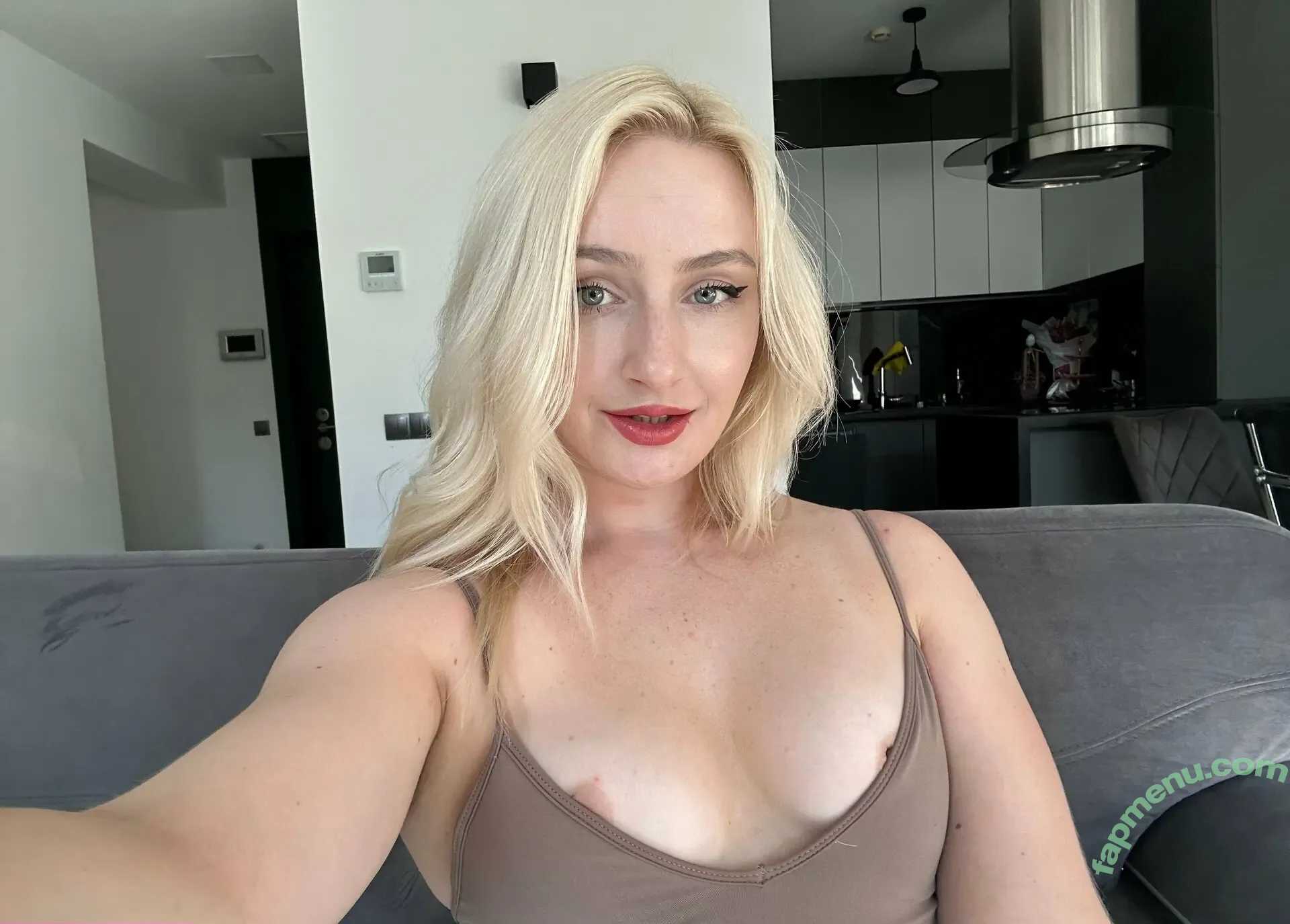 valeryjonesvip nude photo #0580 (valeryjones_)