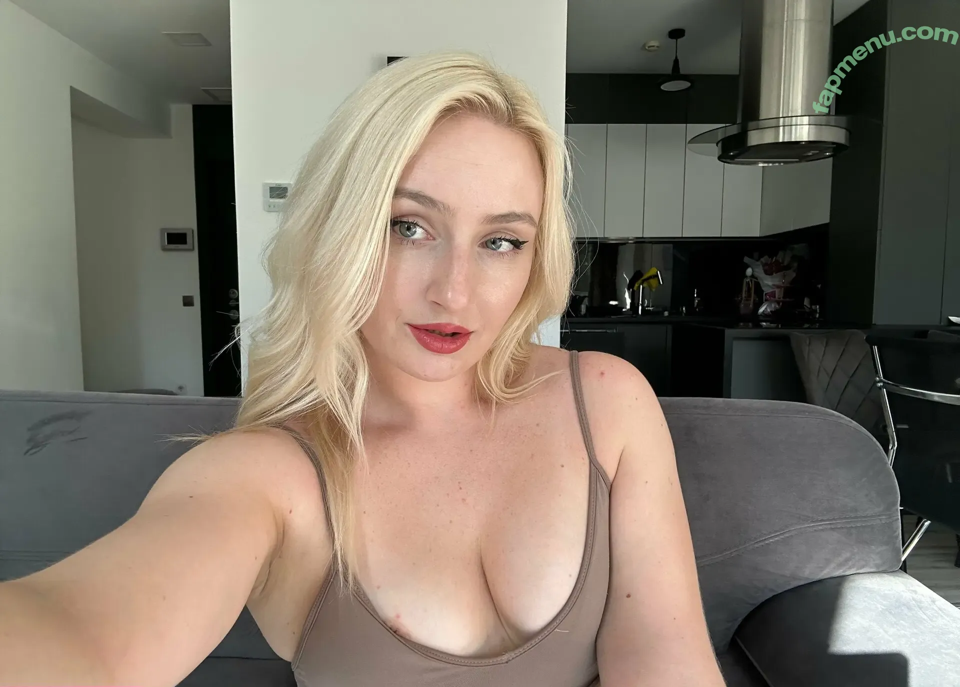 valeryjonesvip nude photo #0600 (valeryjones_)