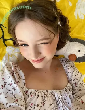 valerymill / 18yearsstar / little_fox18 / mialil18 nude photo #0044
