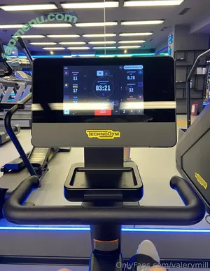 valerymill / 18yearsstar / mialil18 nude photo #0049