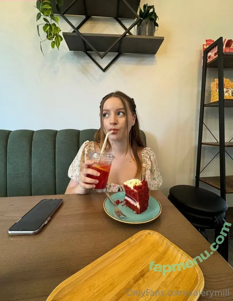valerymill nude photo #0018 (18yearsstar / little_fox18 / mialil18)