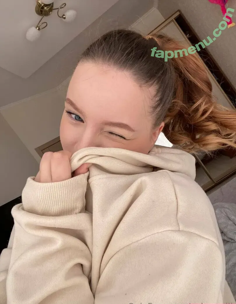 valerymill nude photo #0019 (18yearsstar / little_fox18 / mialil18)