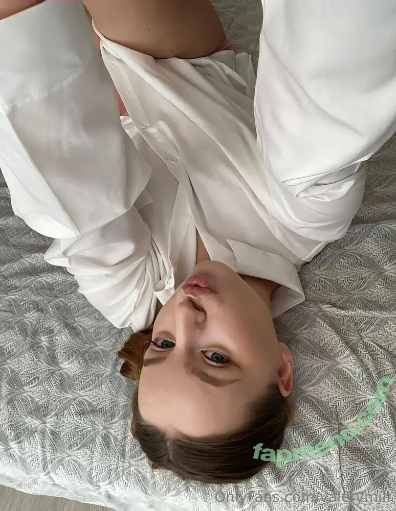 valerymill nude photo #0033 (18yearsstar / little_fox18 / mialil18)