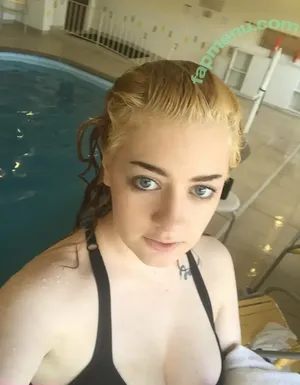  nude photo #0009