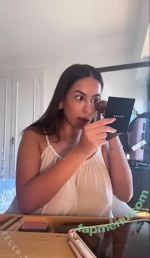 vali030 / valiii030 nude photo #0030