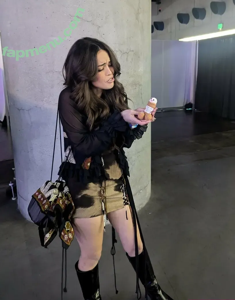 Valkyrae nude photo #0403 (Valkyrae)