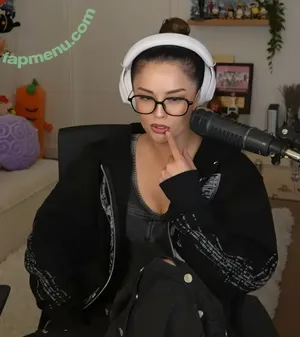 Valkyrae nude photo #1265