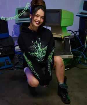 Valkyrae nude photo #1374