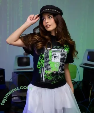 Valkyrae nude photo #1381