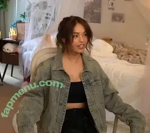 Valkyrae nude photo #1459