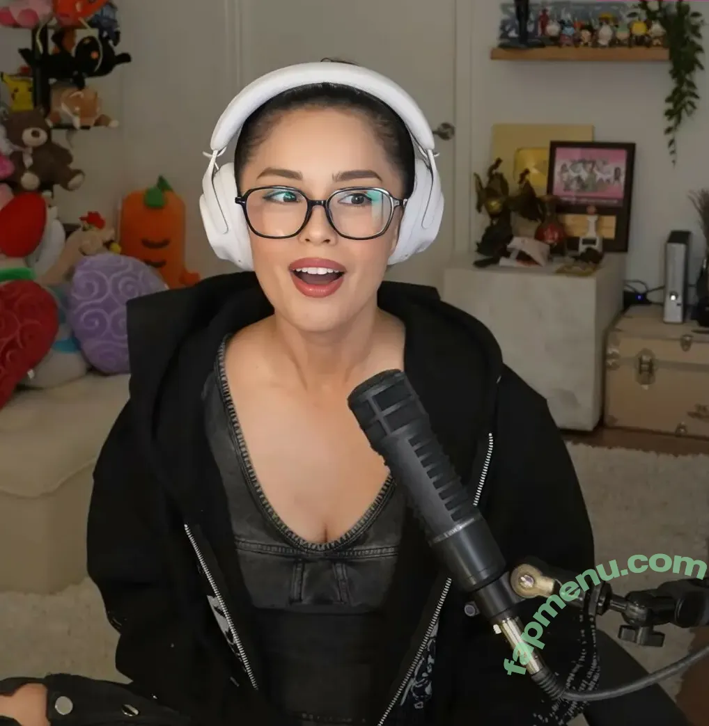 Valkyrae nude photo #1259 (Valkyrae)