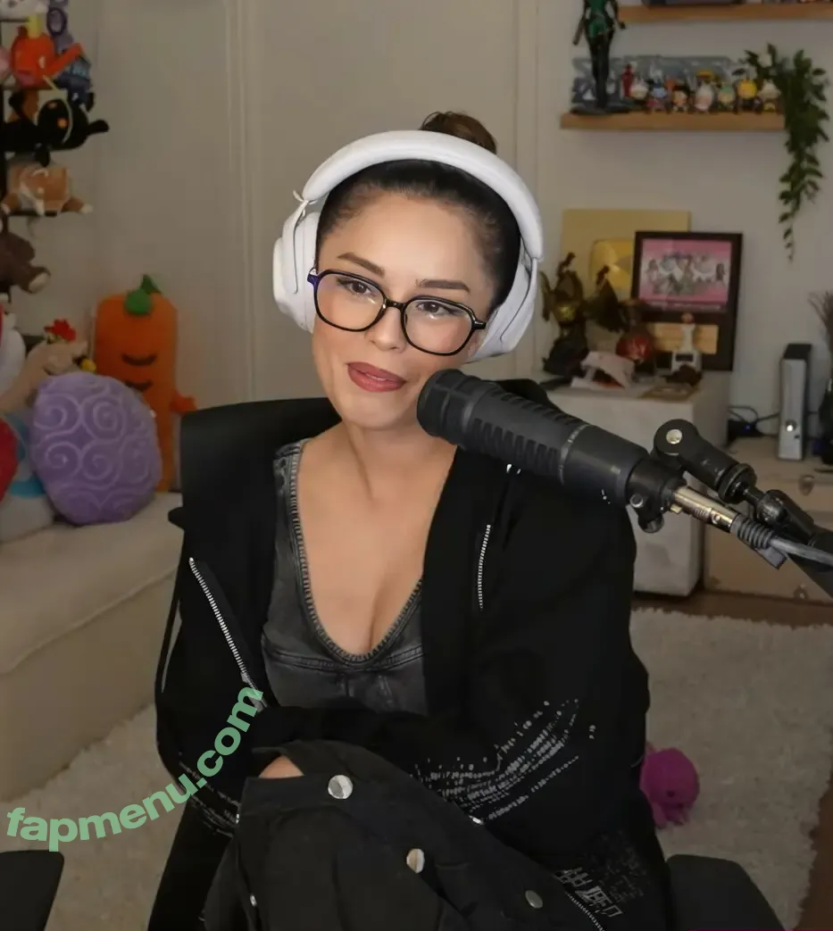 Valkyrae nude photo #1262 (Valkyrae)