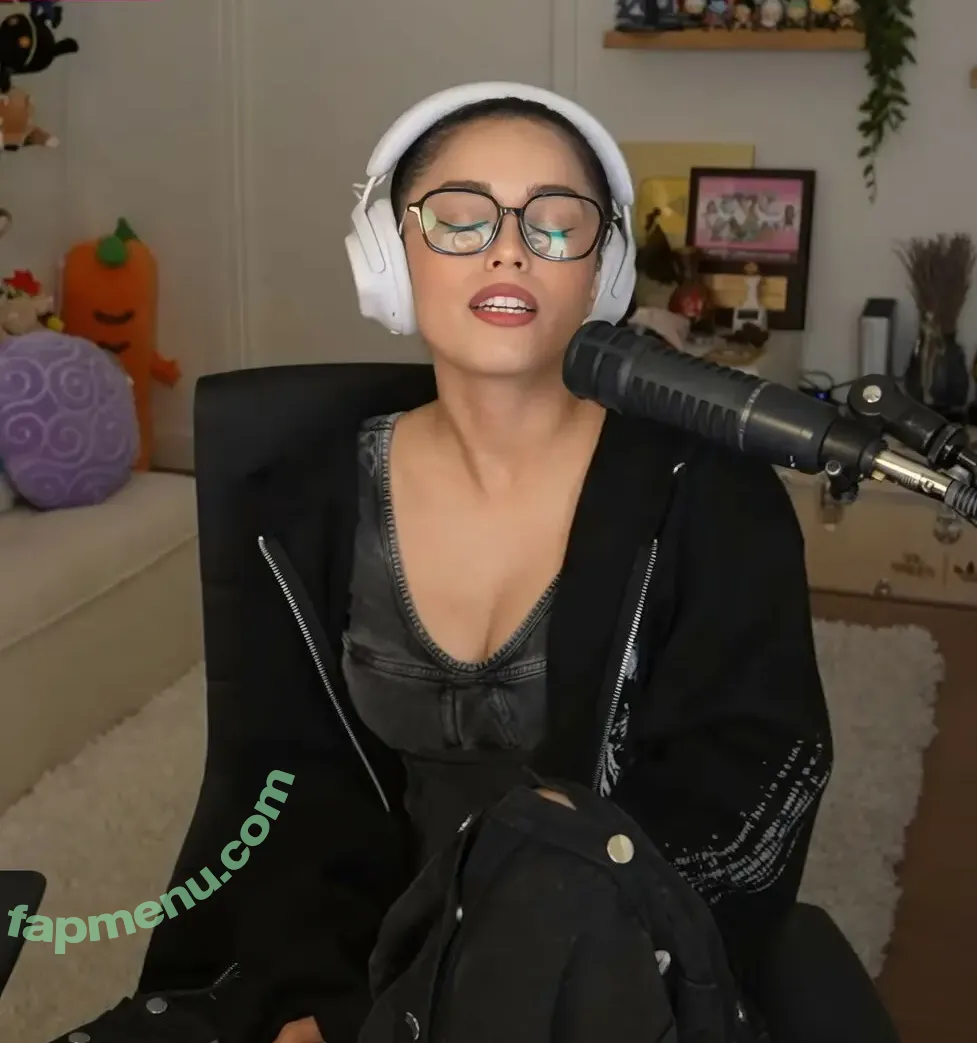 Valkyrae nude photo #1264 (Valkyrae)