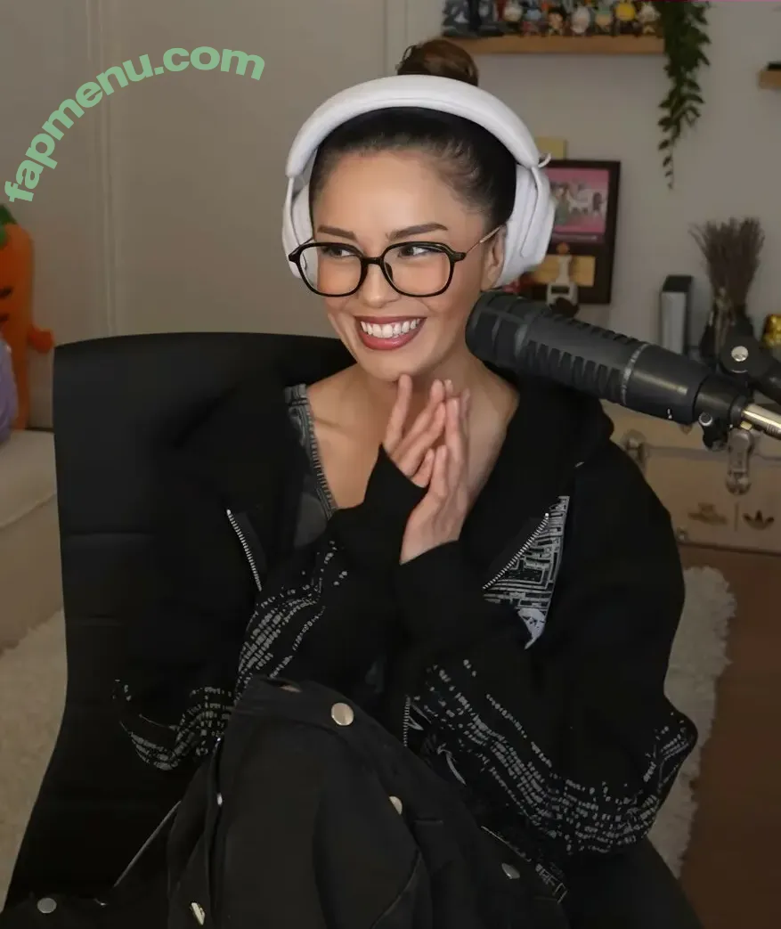 Valkyrae nude photo #1266 (Valkyrae)