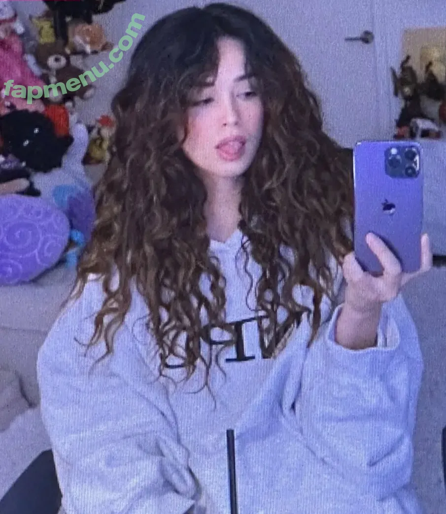 Valkyrae nude photo #1336 (Valkyrae)