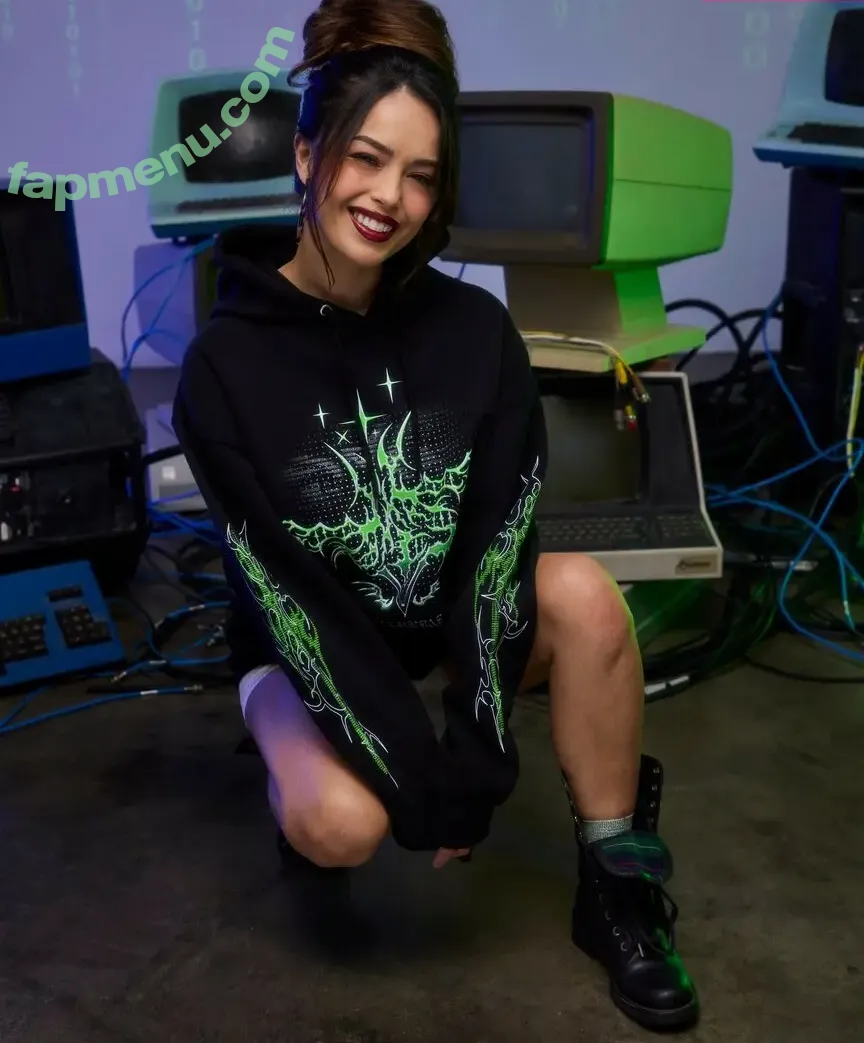 Valkyrae nude photo #1374 (Valkyrae)