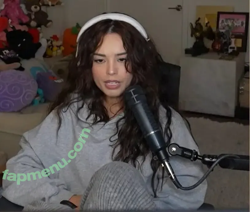 Valkyrae nude photo #1584 (Valkyrae)