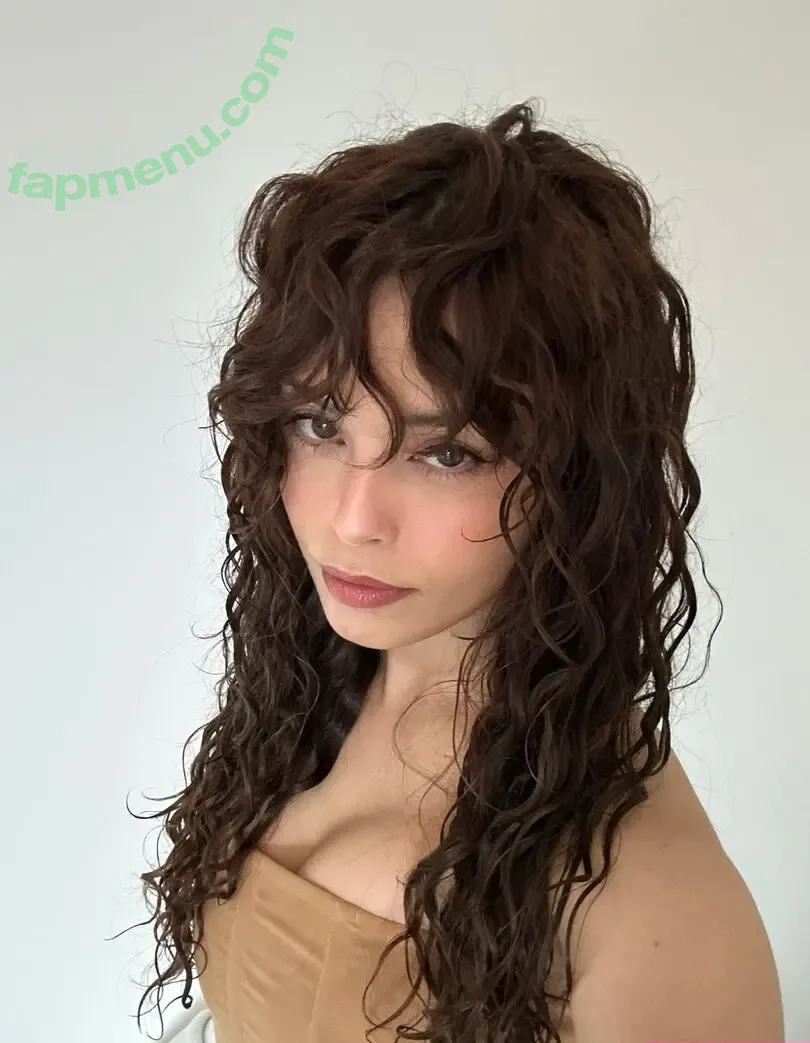 Valkyrae nude photo #1633 (Valkyrae)