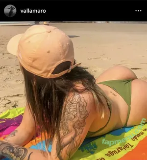 nude photo #0002