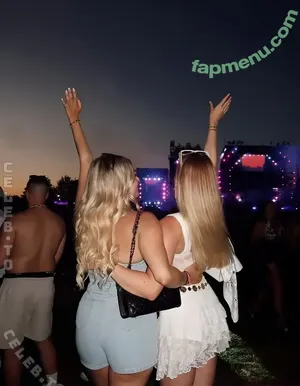 Vallixpauline nude photo #0707