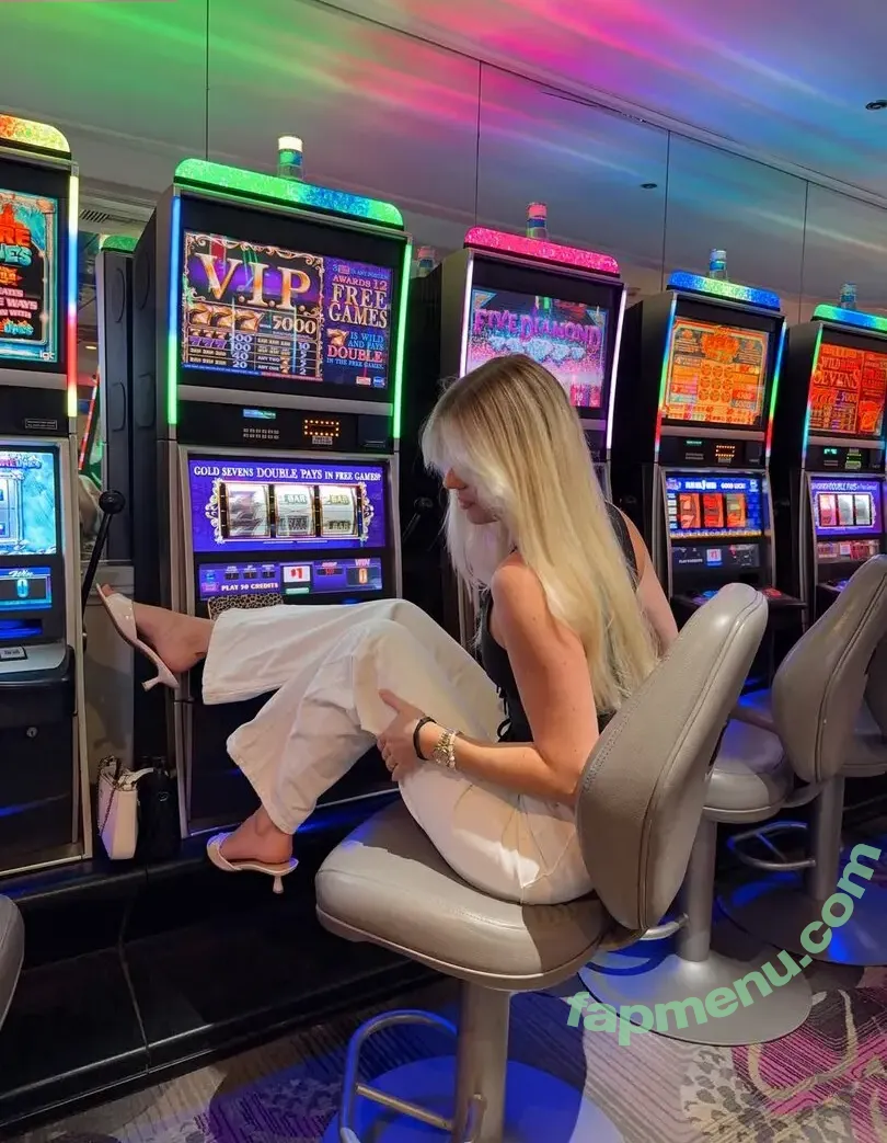 Vallixpauline nude photo #0700 (Vallixpauline)