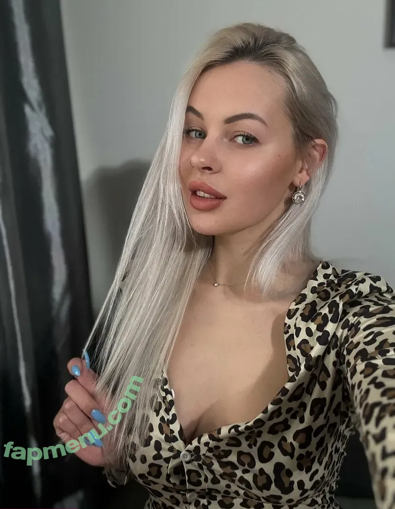 valllery_ro nude photo #0020 (valery_ro_)