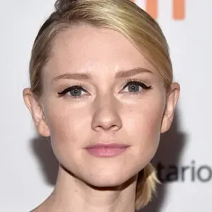 Valorie Curry / valoriecurry nude photo #0016