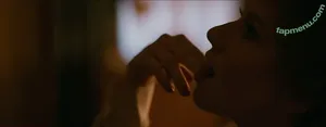 Valorie Curry / valoriecurry nude photo #0026