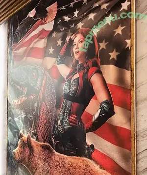 Valorie Curry / valoriecurry nude photo #0036