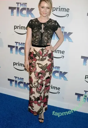 Valorie Curry / valoriecurry nude photo #0043