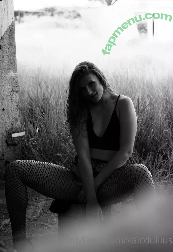 Valquíria Dullius nude photo #0012 (valcdullius)