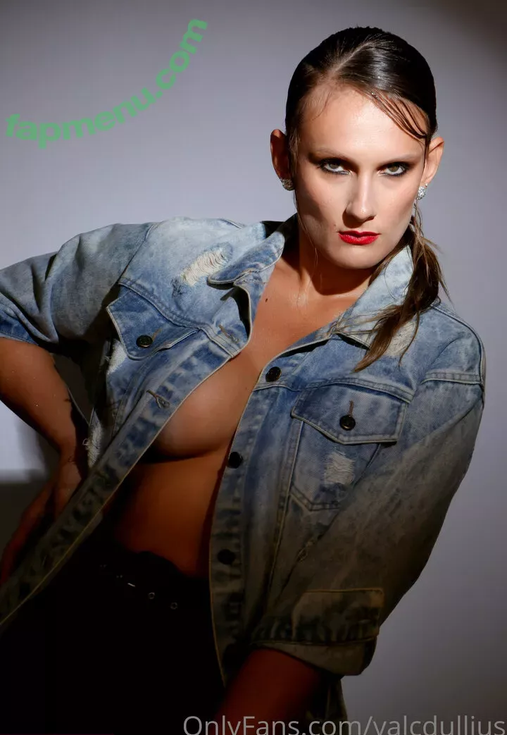 Valquíria Dullius nude photo #0015 (valcdullius)