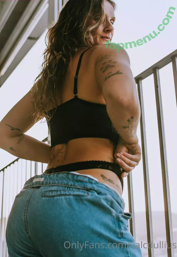 Valquíria Dullius nude photo #0020 (valcdullius)