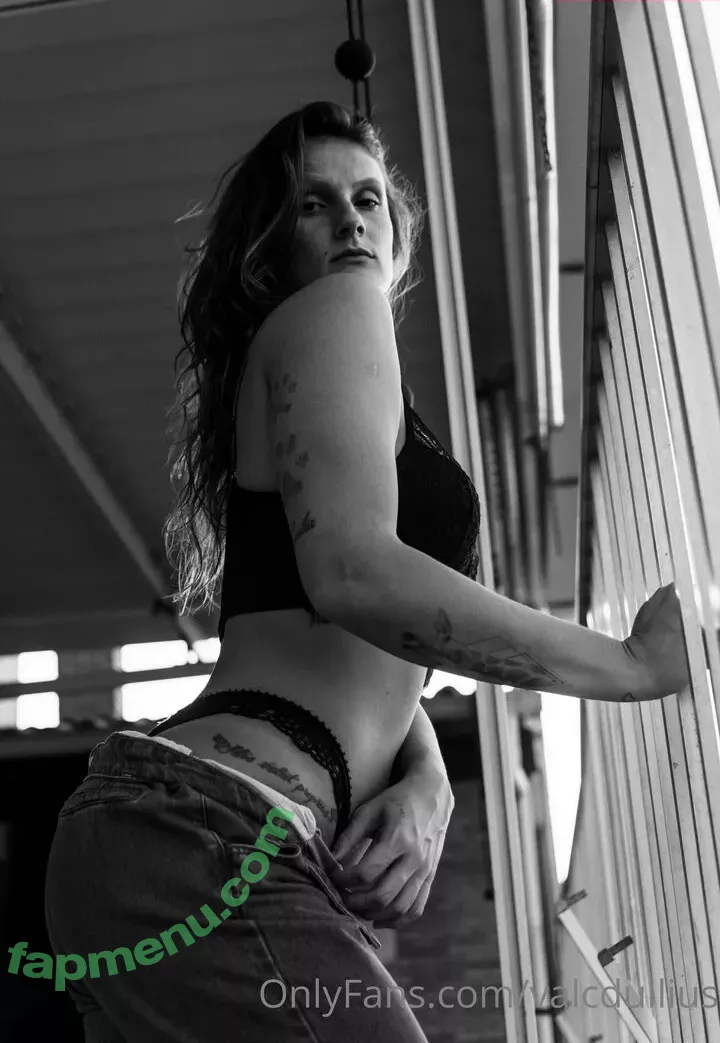 Valquíria Dullius nude photo #0026 (valcdullius)