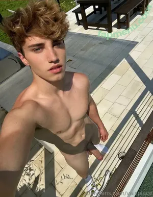 valsplace / valentin.mehinagic nude photo #0078