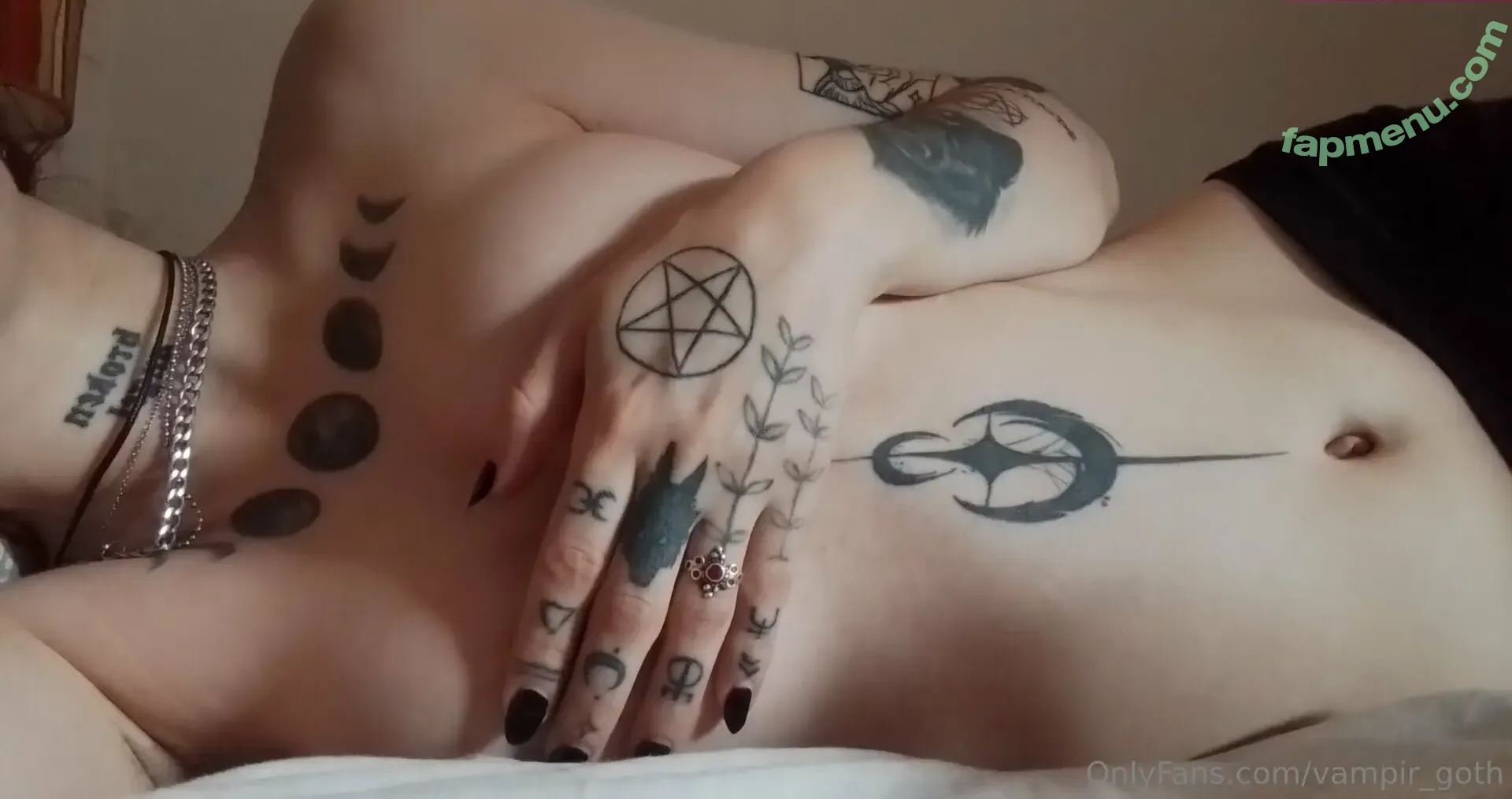 vampir_goth nude photo #0029 (vampir.goth)