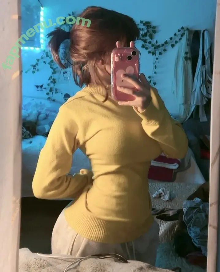 VampiryBatg nude photo #0004 (Mia Cuscuz / Pinguim_insano)