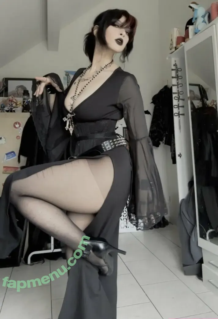 Vampyrisu nude photo #0051 (Kachirisu / Tori)