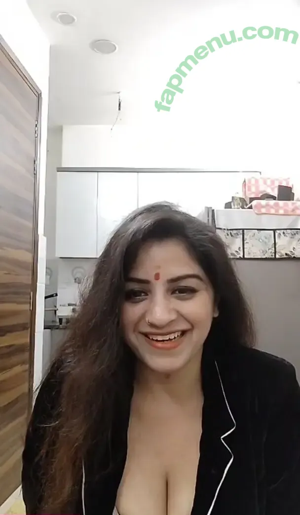 Vandana Pathak nude photo #0400 (me_mrs_vandana)