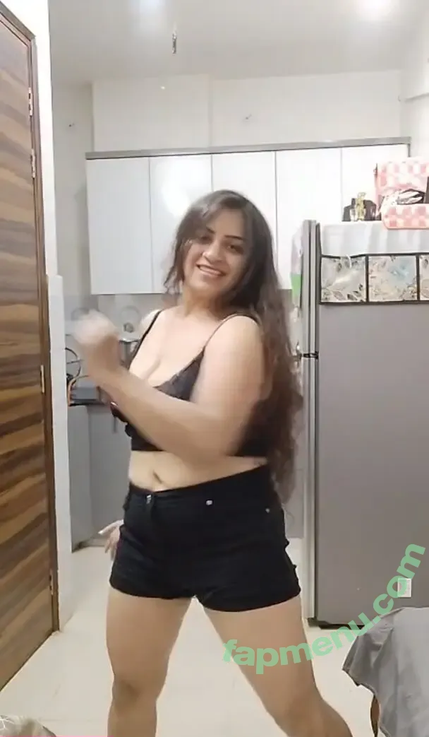 Vandana Pathak nude photo #0417 (me_mrs_vandana)