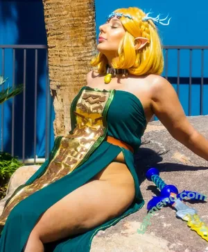 vandrillee / degenwaifu nude photo #0003