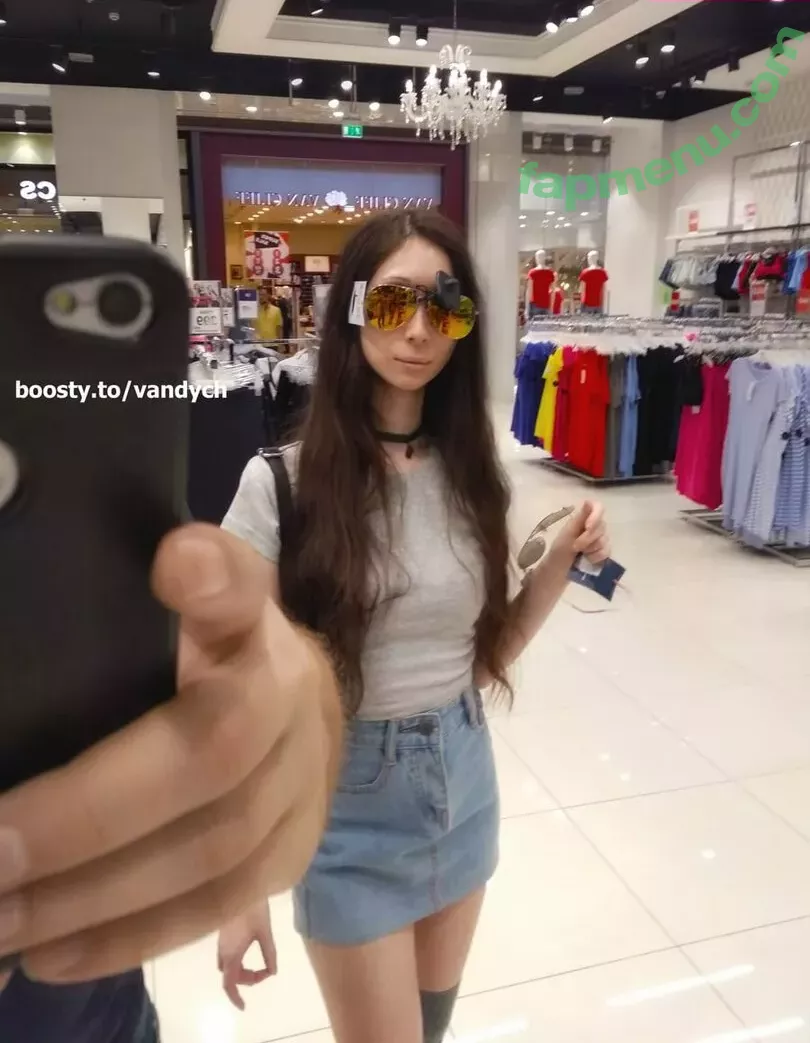 Vandych nude photo #0584 (Alina Latypova / alex_vandych / larissalatypova17)