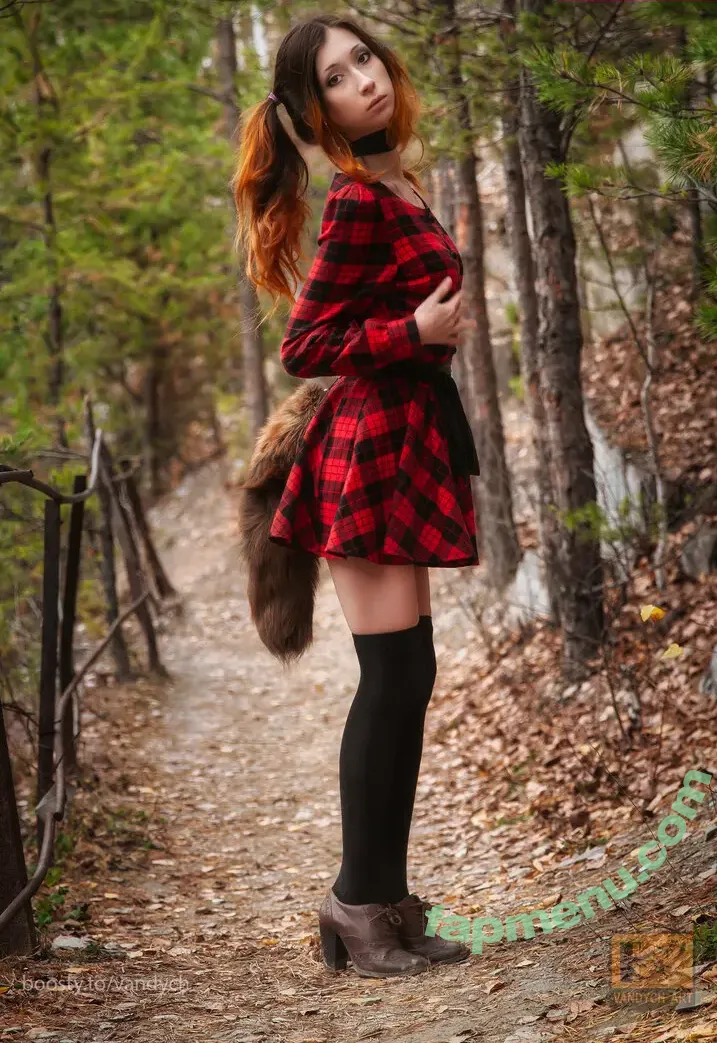 Vandych nude photo #1259 (Alina Latypova / alex_vandych / larissalatypova17)