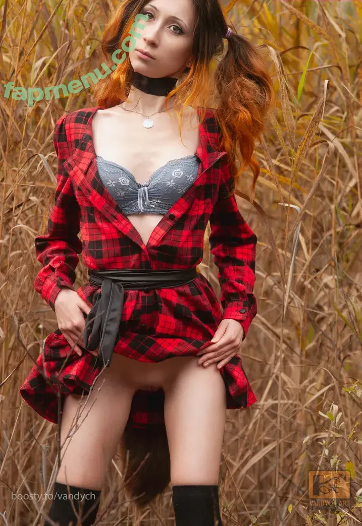 Vandych nude photo #1286 (Alina Latypova / alex_vandych / larissalatypova17)