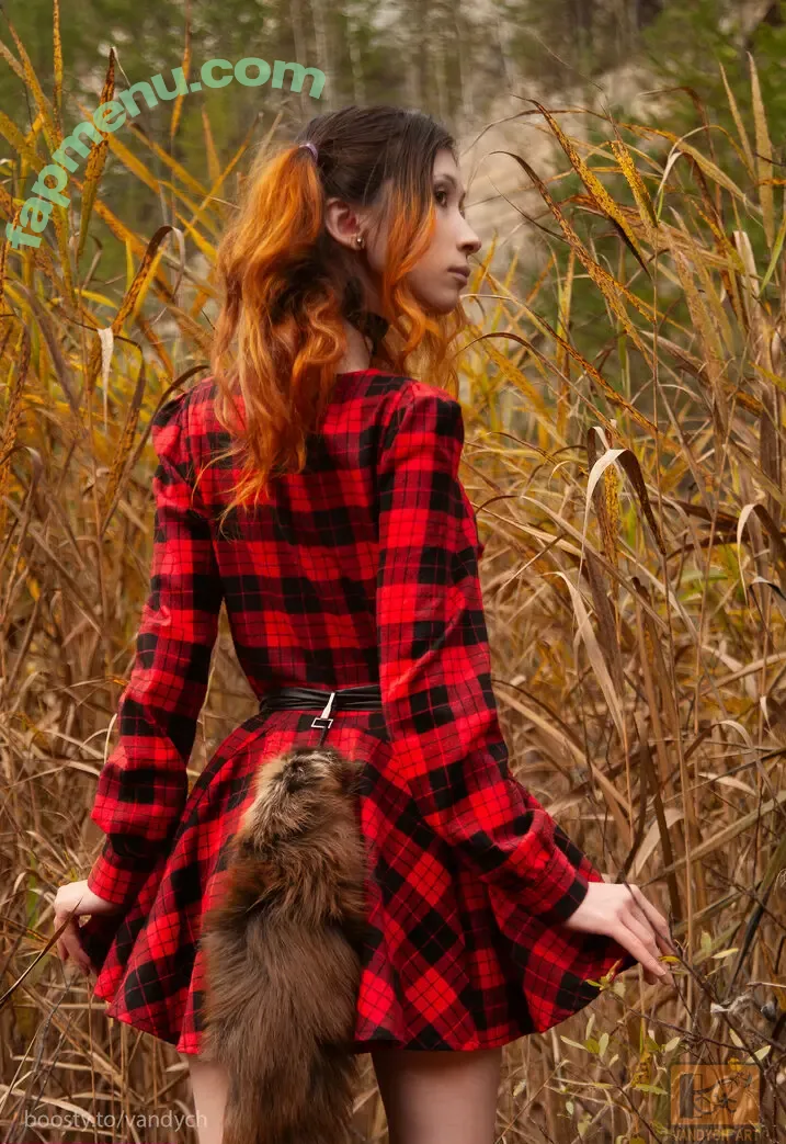 Vandych nude photo #1293 (Alina Latypova / alex_vandych / larissalatypova17)